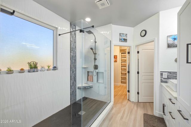 69 E SHIRE Court, San Tan Valley, AZ 85143