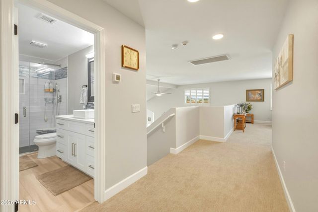 69 E SHIRE Court, San Tan Valley, AZ 85143