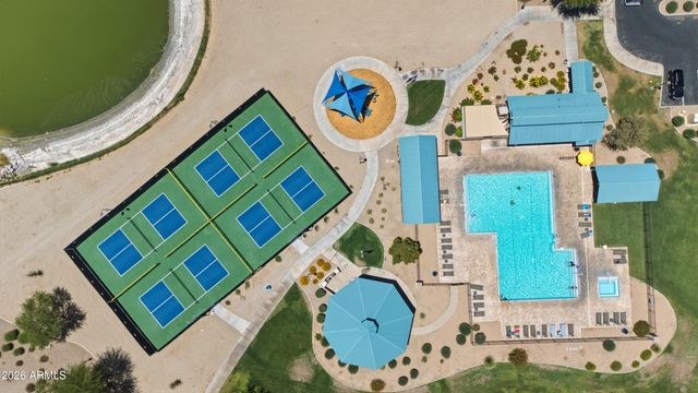 69 E SHIRE Court, San Tan Valley, AZ 85143