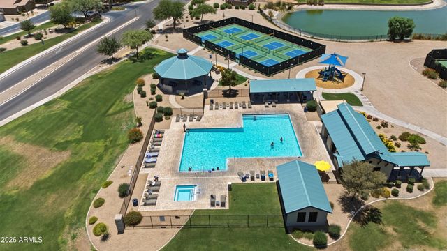 69 E SHIRE Court, San Tan Valley, AZ 85143
