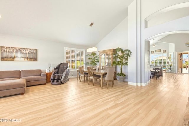69 E SHIRE Court, San Tan Valley, AZ 85143