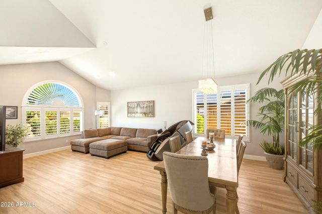 69 E SHIRE Court, San Tan Valley, AZ 85143
