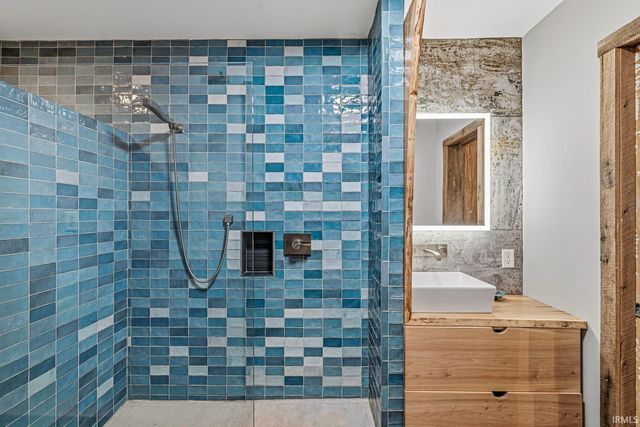 7130 S 650 W, Columbus, IN 47201
