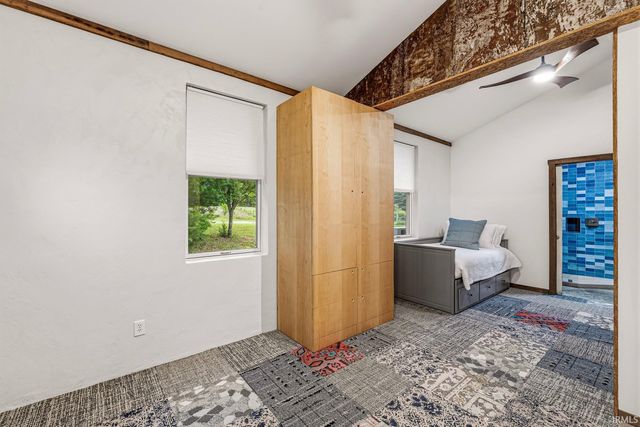 7130 S 650 W, Columbus, IN 47201