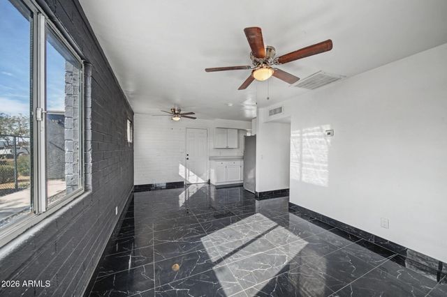 4028 S 15TH Street, Phoenix, AZ 85040