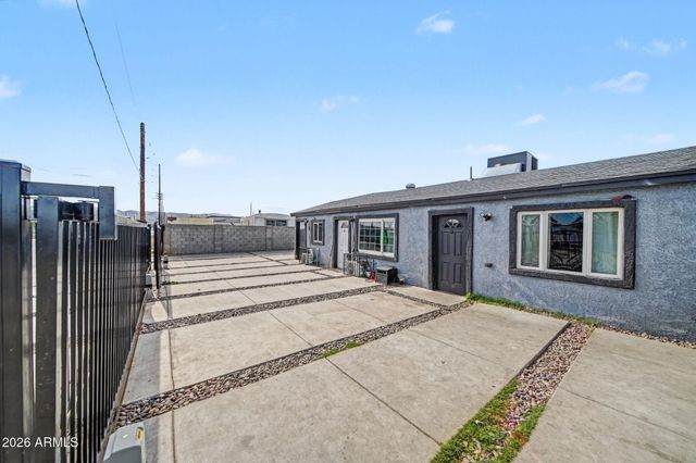 4028 S 15TH Street, Phoenix, AZ 85040