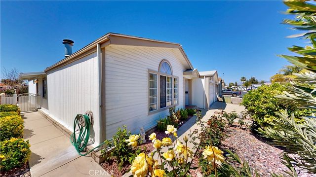 1457 Martinique Drive, Hemet, CA 92543