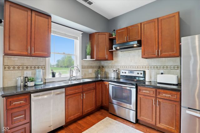 5884 S 50 W, Atlanta, IN 46031