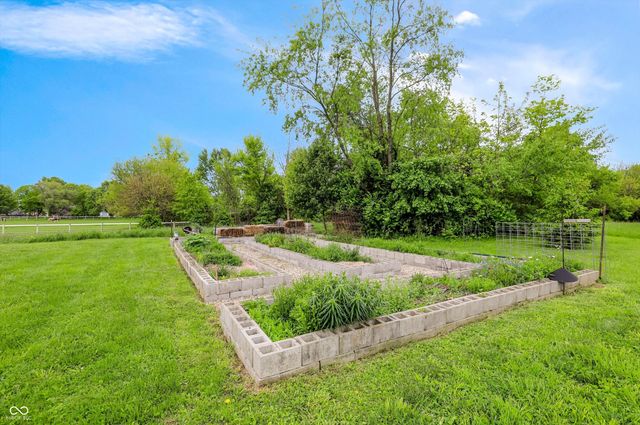 5884 S 50 W, Atlanta, IN 46031