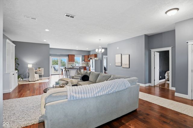 5884 S 50 W, Atlanta, IN 46031