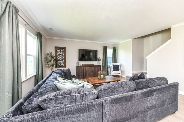 16386 Sedalia Drive, Fishers, IN 46040