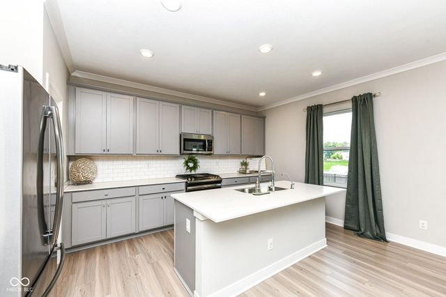 16386 Sedalia Drive, Fishers, IN 46040