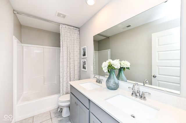 16386 Sedalia Drive, Fishers, IN 46040
