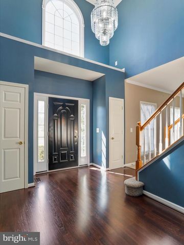 256 HOLDEN DR, Martinsburg, WV 25403