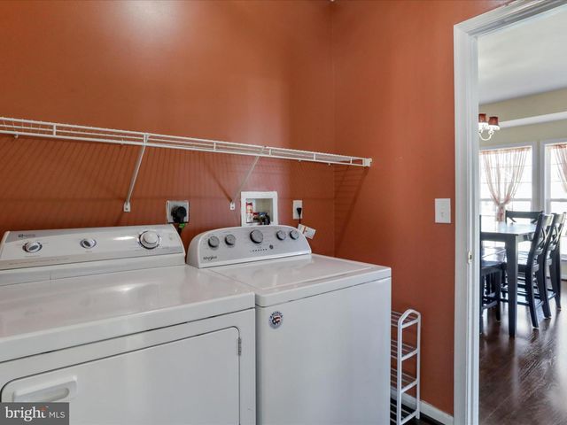 256 HOLDEN DR, Martinsburg, WV 25403