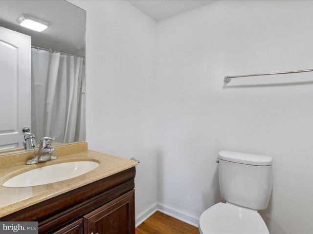 256 HOLDEN DR, Martinsburg, WV 25403
