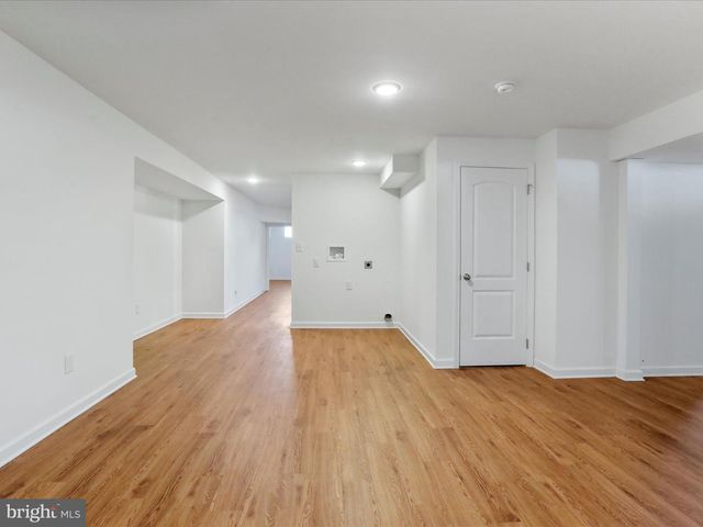 256 HOLDEN DR, Martinsburg, WV 25403