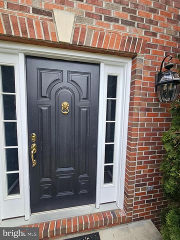256 HOLDEN DR, Martinsburg, WV 25403