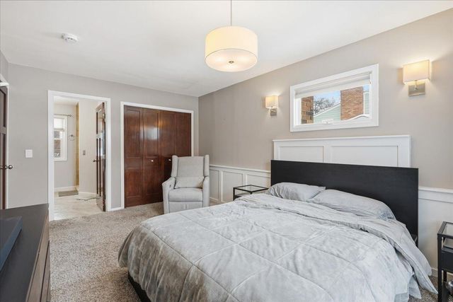 7048 Montrose Road, Woodbury, MN 55125