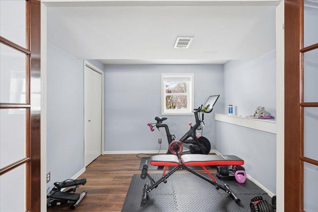 7048 Montrose Road, Woodbury, MN 55125