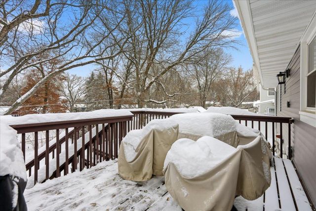 7048 Montrose Road, Woodbury, MN 55125