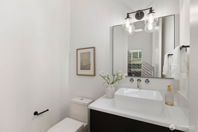 6233 Carleton Avenue S, Seattle, WA 98108