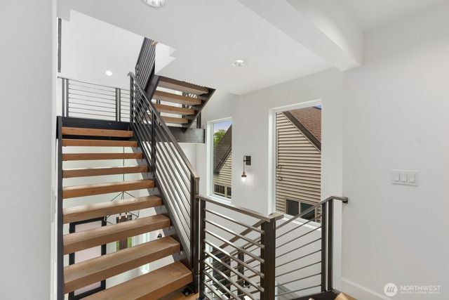6233 Carleton Avenue S, Seattle, WA 98108