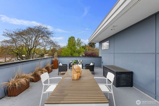 6233 Carleton Avenue S, Seattle, WA 98108