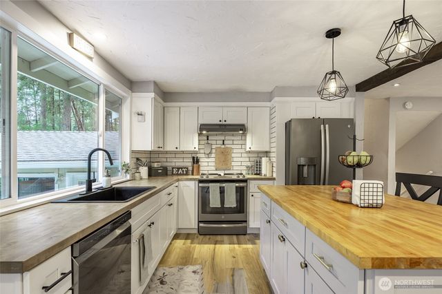 14102 NW 56th Avenue NW, Gig Harbor, WA 98332