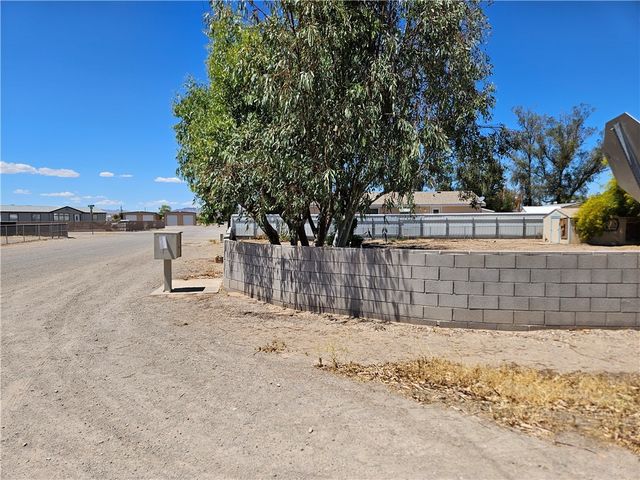 10079 S Gwen Street, Mohave Valley, AZ 86440