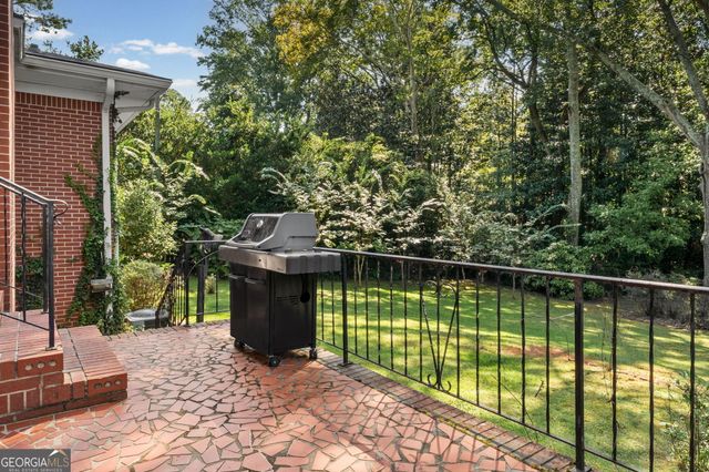 22 Winfield Drive, Newnan, GA 30263