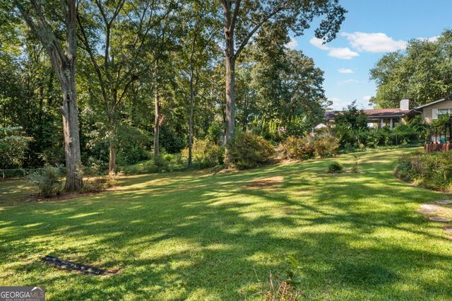 22 Winfield Drive, Newnan, GA 30263