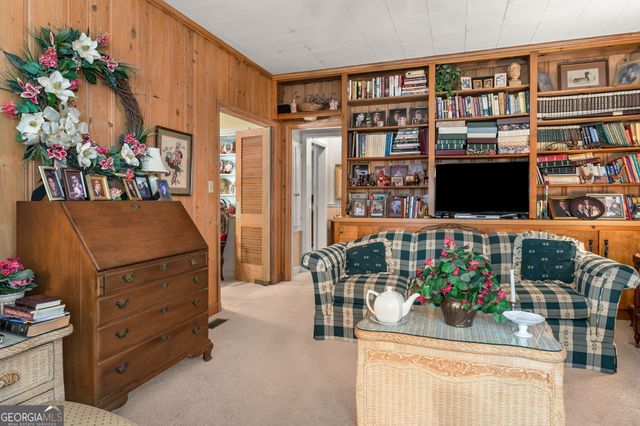 22 Winfield Drive, Newnan, GA 30263