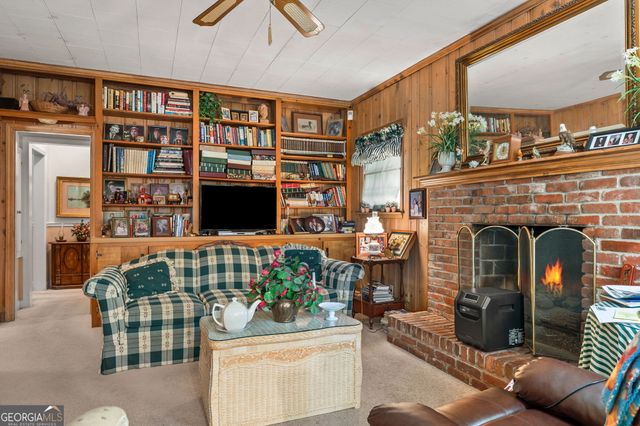 22 Winfield Drive, Newnan, GA 30263