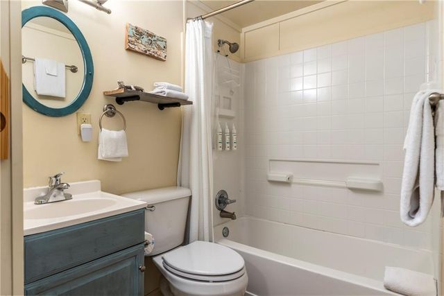 2124 Bienville Boulevard, Dauphin Island, AL 36528