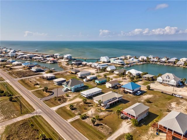 2124 Bienville Boulevard, Dauphin Island, AL 36528