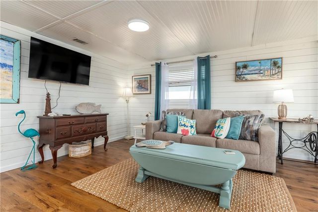 2124 Bienville Boulevard, Dauphin Island, AL 36528