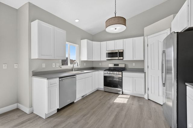 1334 E HARRIER ST, Eagle Mountain, UT 84005