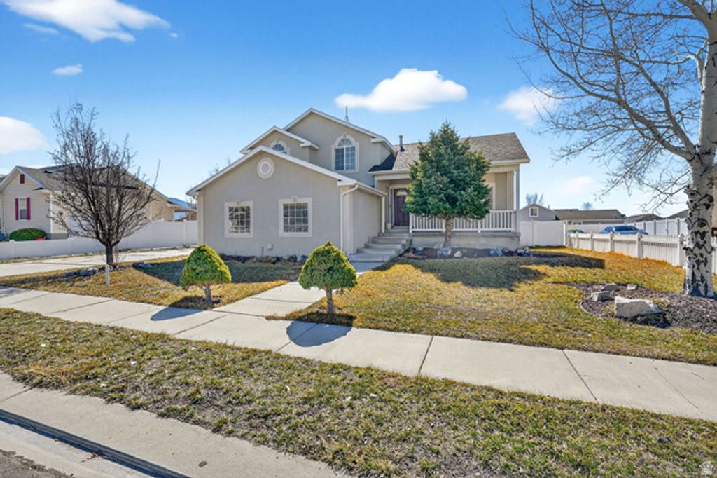 1334 E HARRIER ST, Eagle Mountain, UT 84005