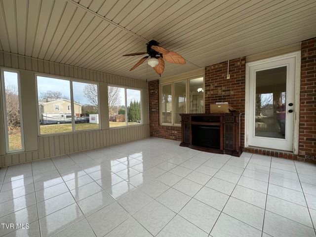 124 Arlington Circle, Kingsport, TN 37663