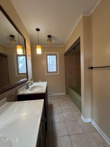 124 Arlington Circle, Kingsport, TN 37663