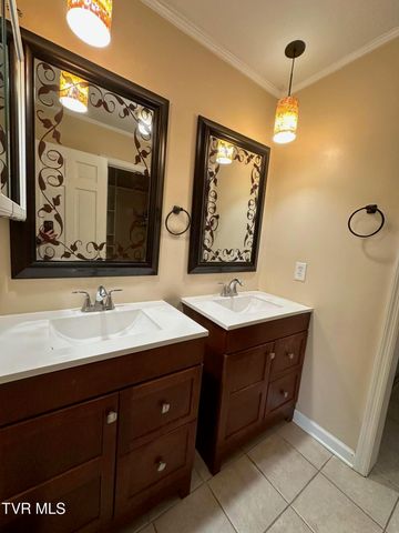 124 Arlington Circle, Kingsport, TN 37663