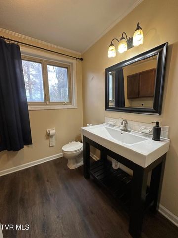 124 Arlington Circle, Kingsport, TN 37663