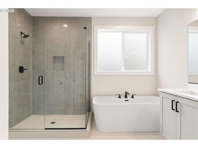 11486 Nw ELISE Ln, Portland, OR 97229