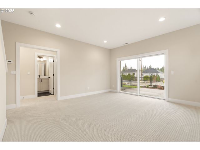 11486 Nw ELISE Ln, Portland, OR 97229