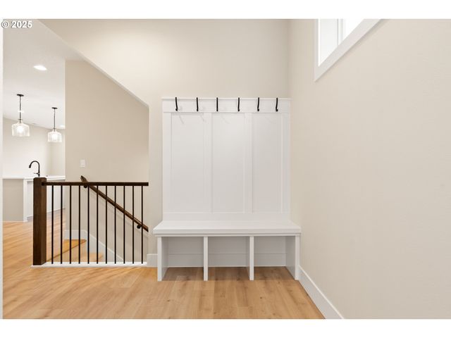 11486 Nw ELISE Ln, Portland, OR 97229