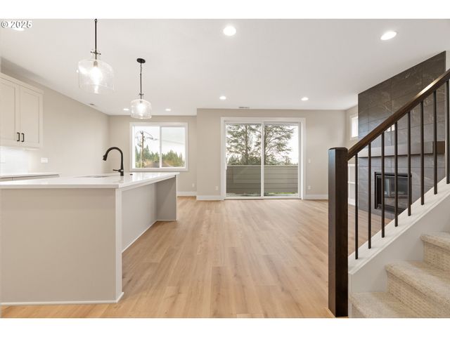 11486 Nw ELISE Ln, Portland, OR 97229