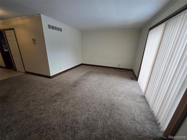 3810 Rochester Road, Royal Oak, MI 48073