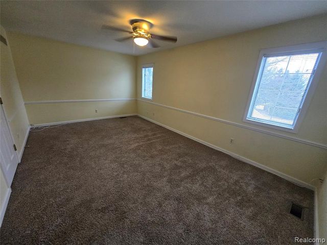 3810 Rochester Road, Royal Oak, MI 48073