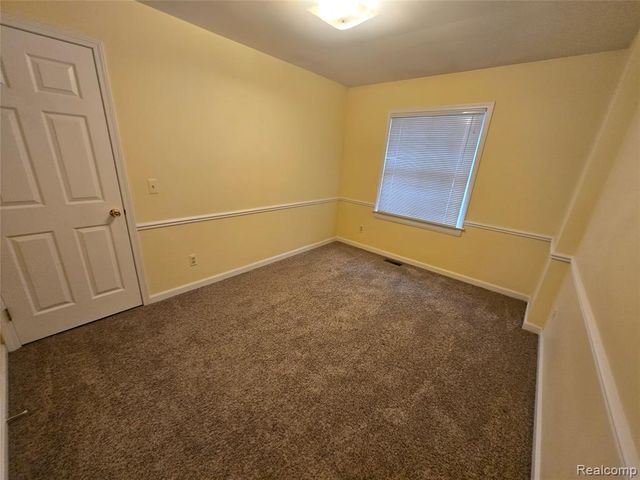 3810 Rochester Road, Royal Oak, MI 48073